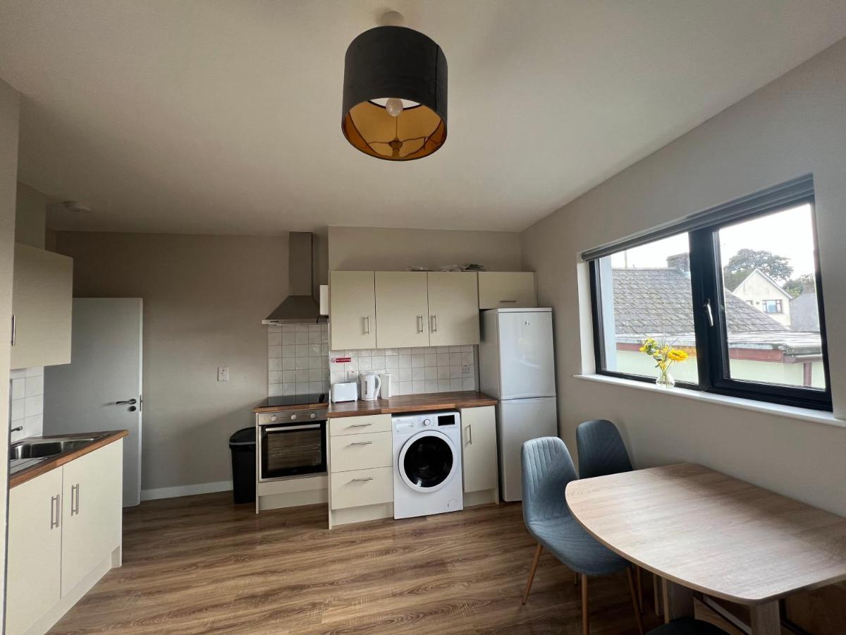 Top Of The Town No.5 Cootehill Екстер'єр фото